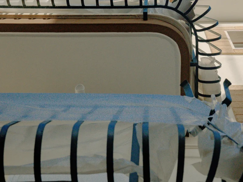Dettaglio della modanatura recuperata sul balcone