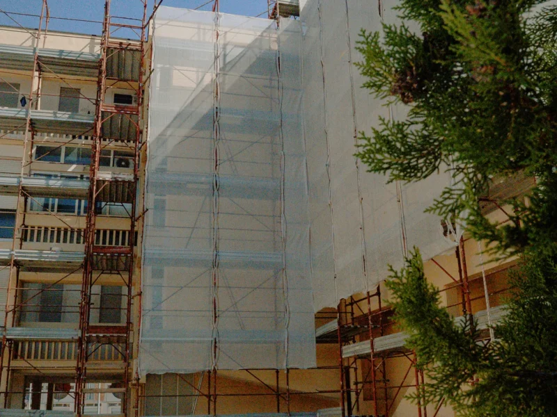 Vista del cantiere con l'area delimitata